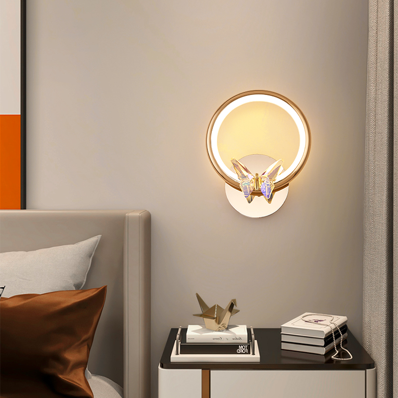 7081 Wall Lamp